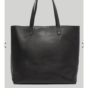Madewell zip top transport bag in black. NWT